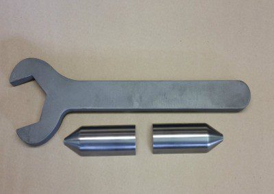 ROD WRENCH & SPLIT ENTERING SLEEVE